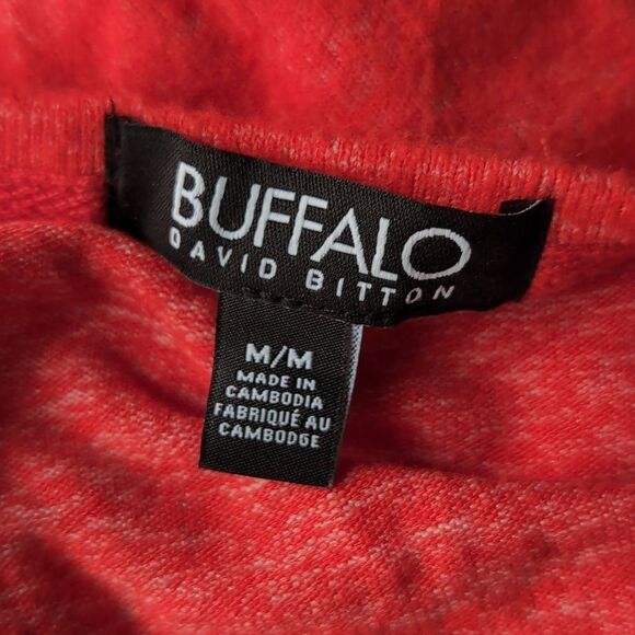 Buffalo Red Heart pattern soft Sweater size M - Picture 4 of 10